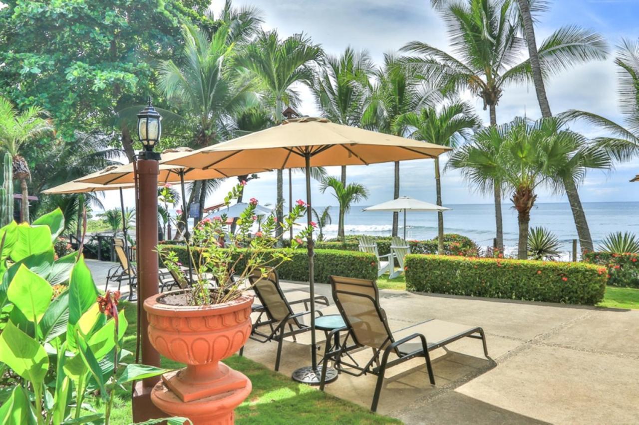 The Backyard Beachfront Hotel جاكو المظهر الخارجي الصورة